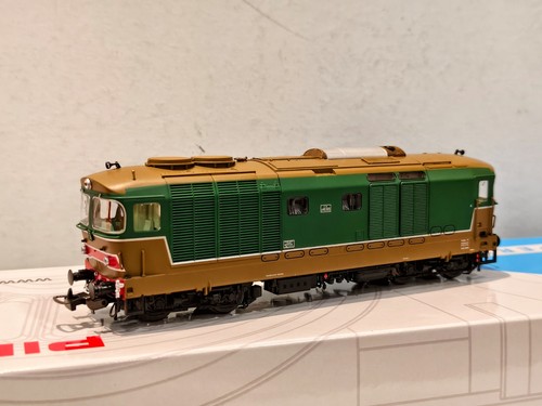 Piko 22030 locomotiva d - piko,
